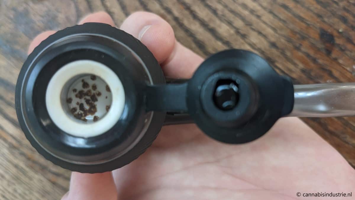 Puffco Proxy met ice-o-lator 2