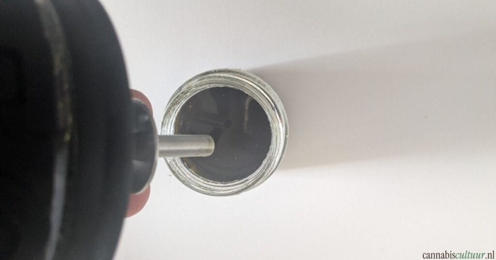 Pot by Noids review filter gebruiken om olie te scheiden van plantmateriaal
